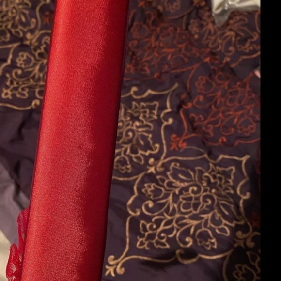 Fioni Night - Picture 3 of 3